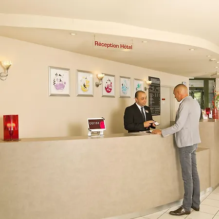 Cerise Aparthotel Valence (Drome)