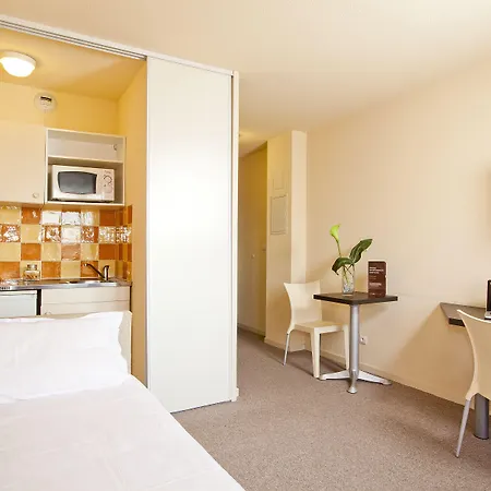 Cerise Aparthotel