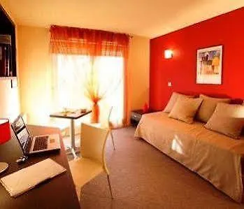 Cerise 3* Valence (Drome)