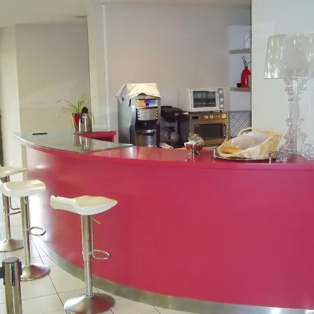Cerise 3*