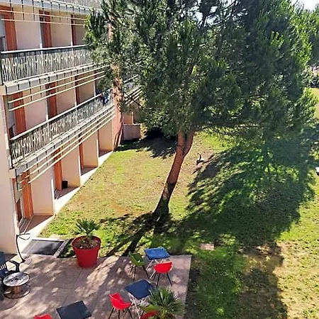 Cerise Aparthotel 3*