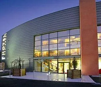 Cerise Aparthotel Valence (Drome)