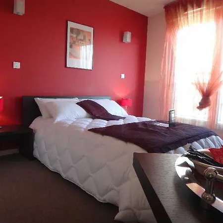 Cerise 3* Valence